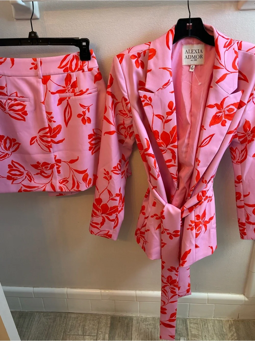 Alexia Admor Pink Skirt with Vibrant Red Floral Print